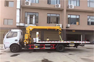 加格达奇附近汽车轮胎更换